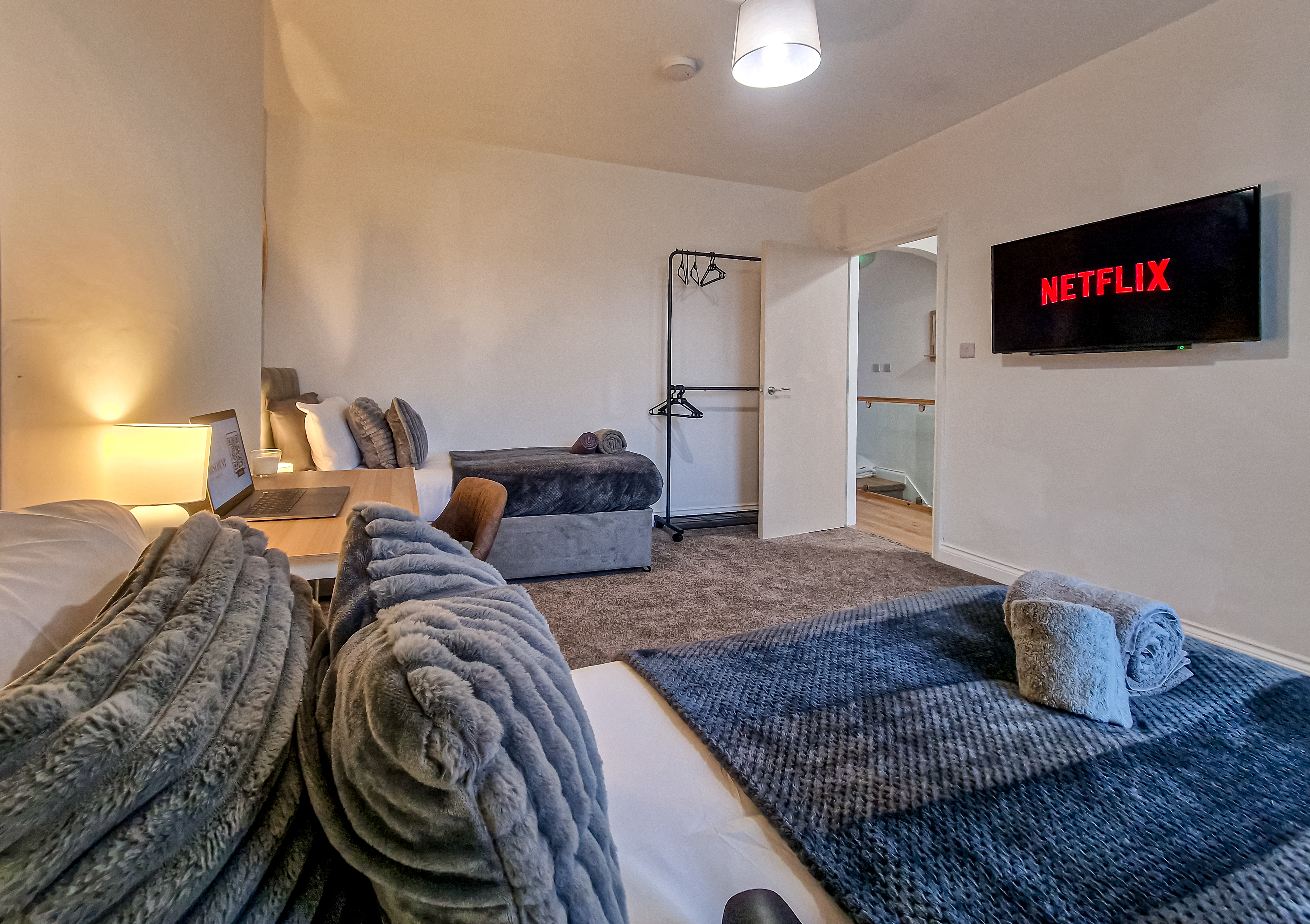 Modern 3-Bedroom House - Bedford