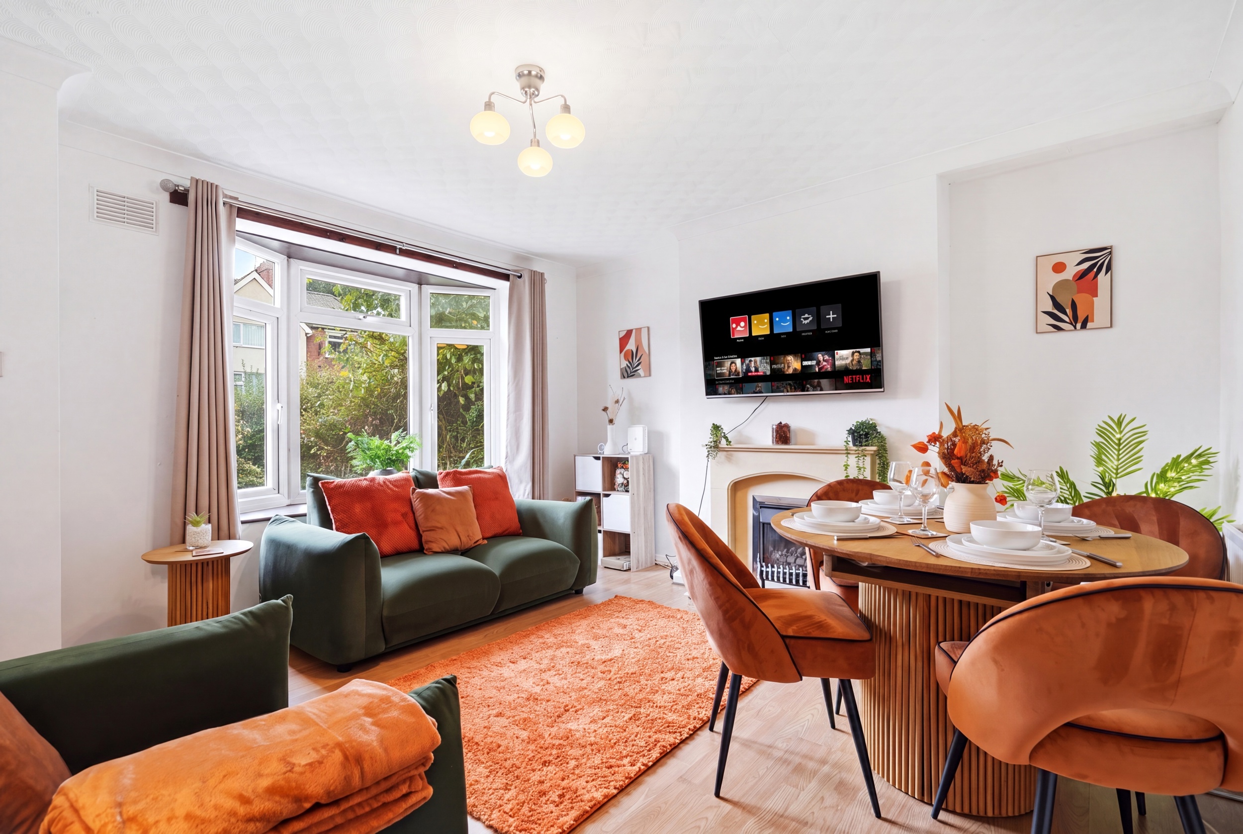 Modern 3-Bedroom House - Bedford