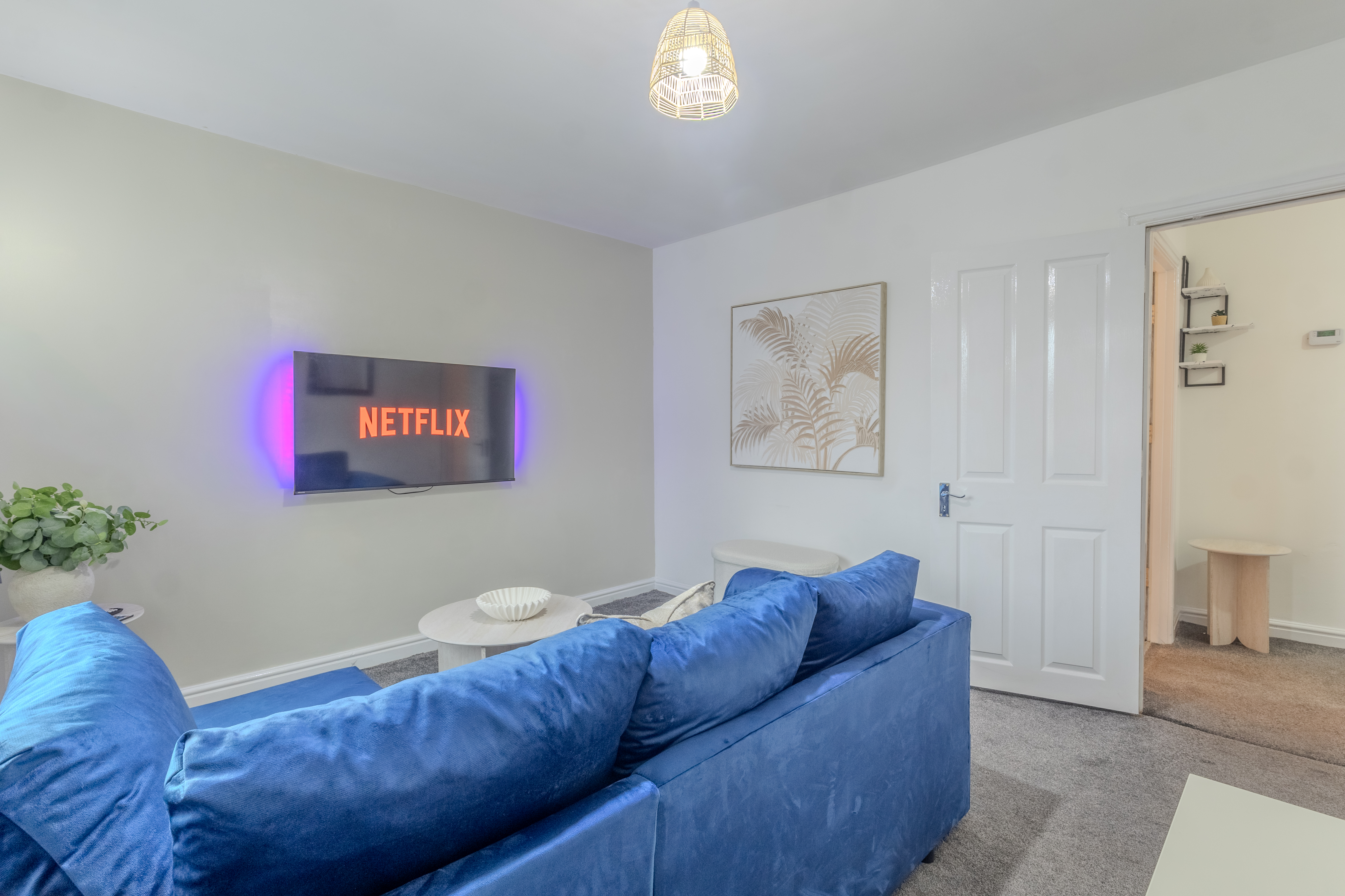 Modern 3-Bedroom House - Bedford